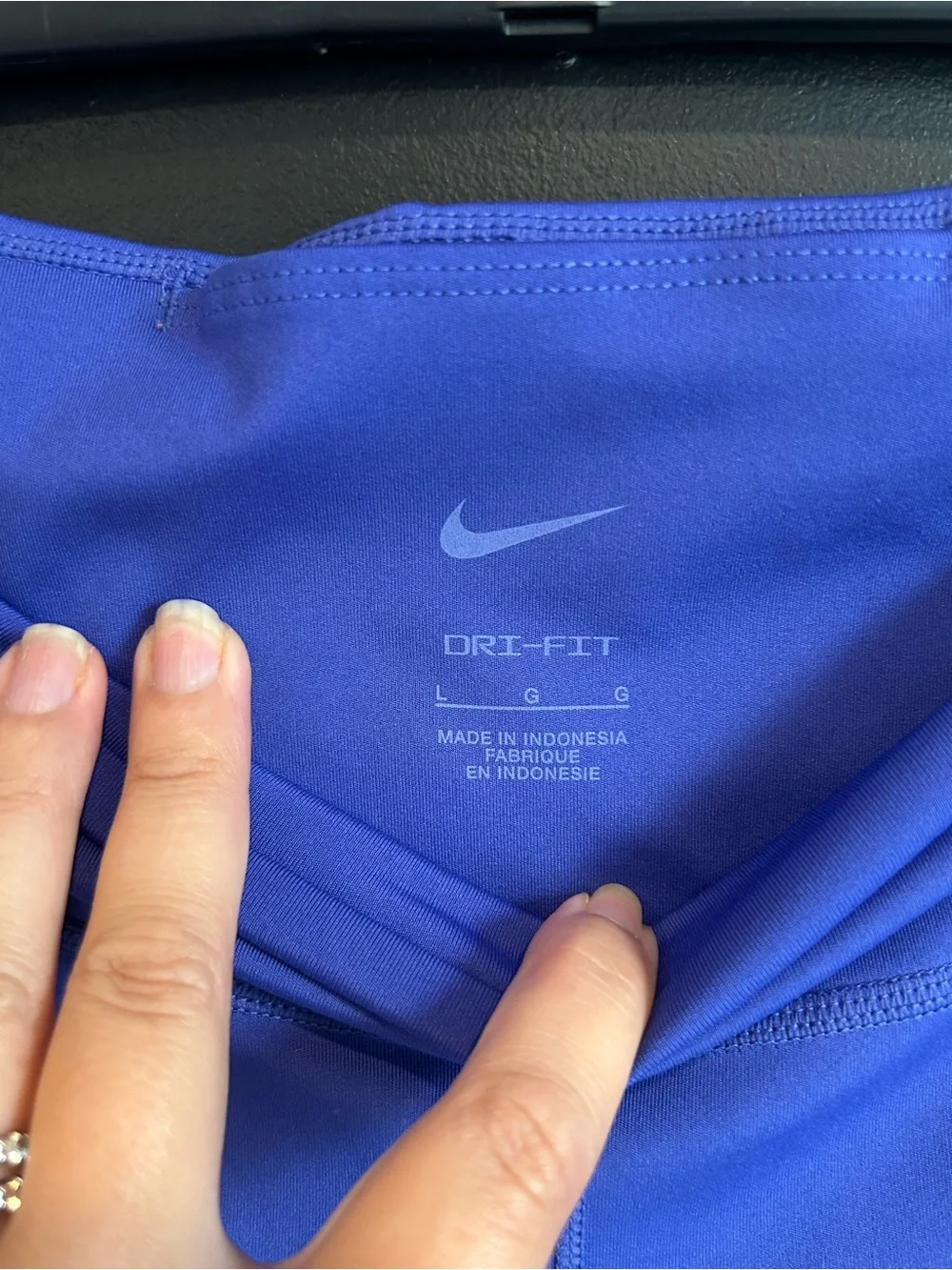 Nike Dri-FIT One Mid-Rise 7/8 Ankle Leggings in Sapphire Blue